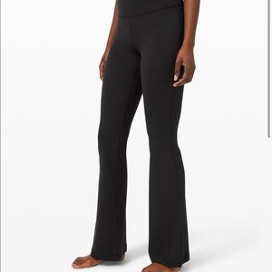 Lululemon yoga pants